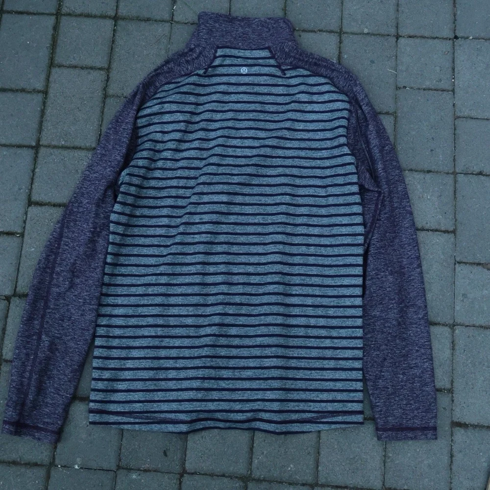 Lululemon Men's Surge Warm 1/4 Zip Pullover Yachtie Stripe Heathered Purple XL